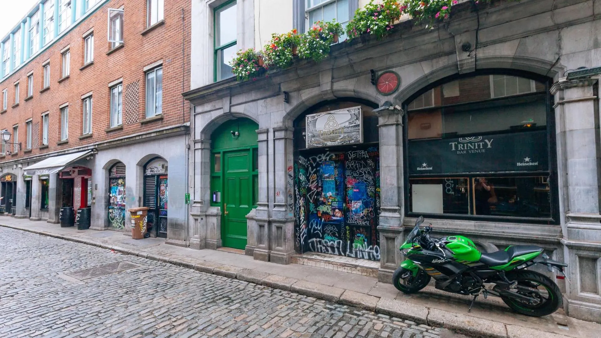 Cosy 2Bd Flat In The City Centre - Temple Bar Dublin 0*,